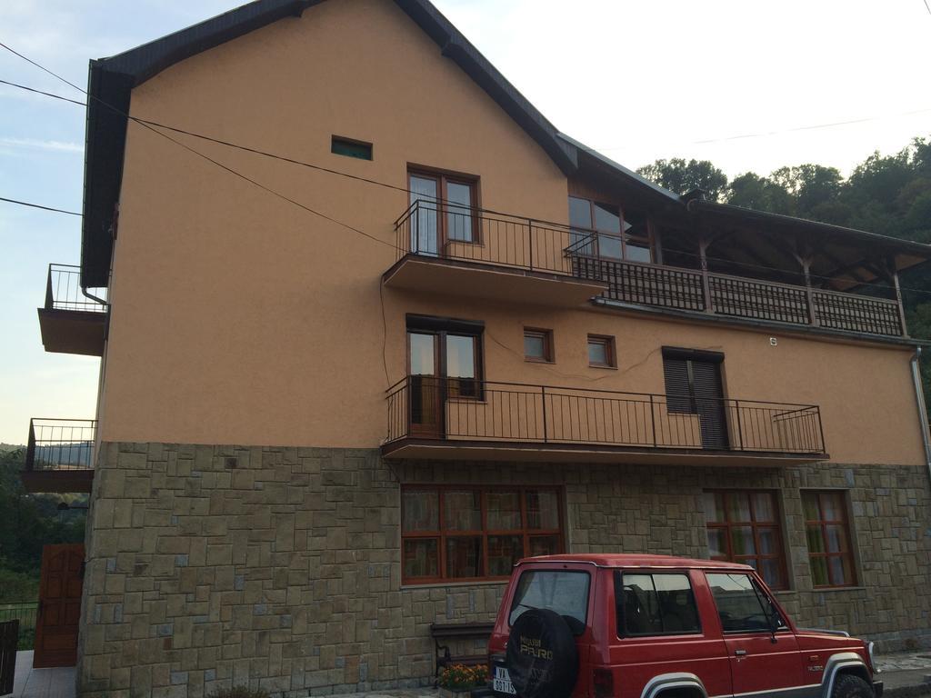 Guesthouse Smiljanic Slavkovica エクステリア 写真