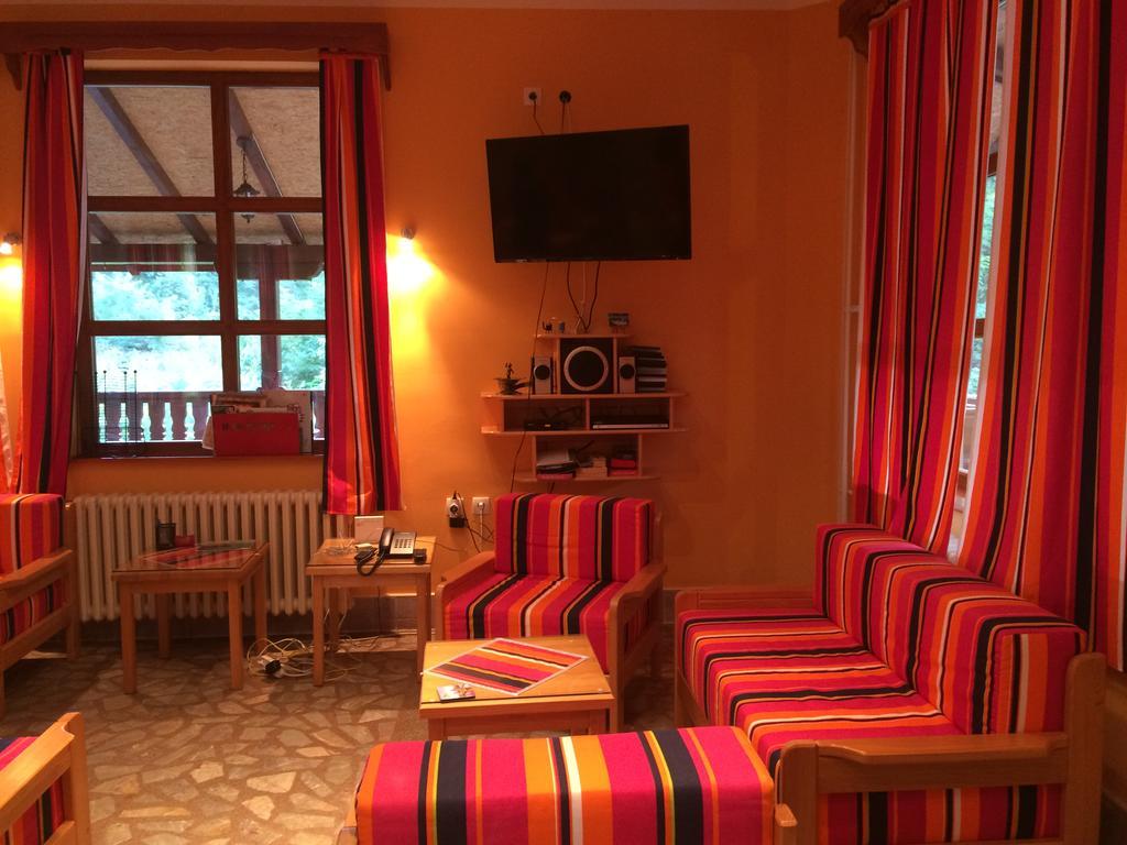 Guesthouse Smiljanic Slavkovica エクステリア 写真