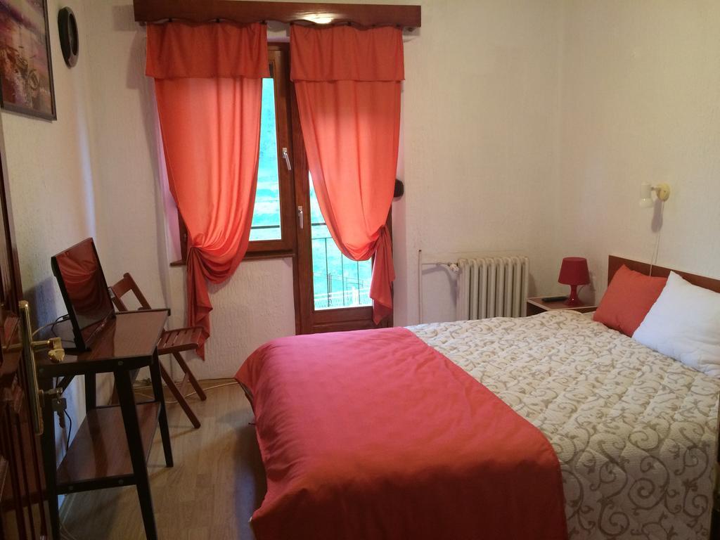 Guesthouse Smiljanic Slavkovica エクステリア 写真