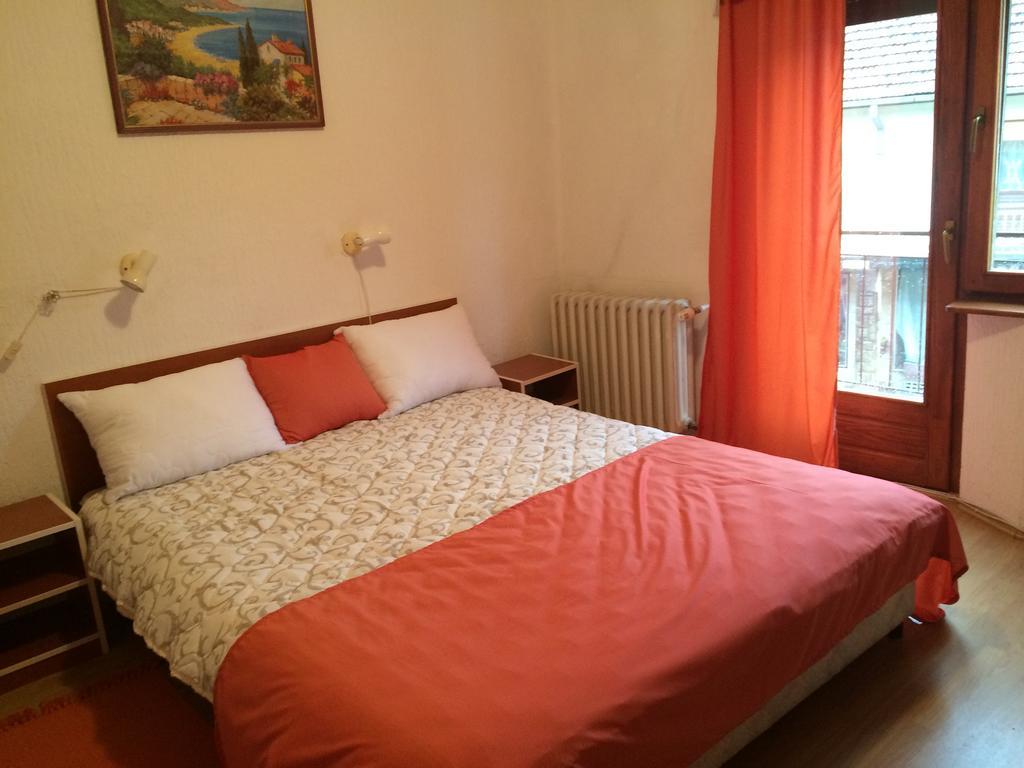 Guesthouse Smiljanic Slavkovica エクステリア 写真