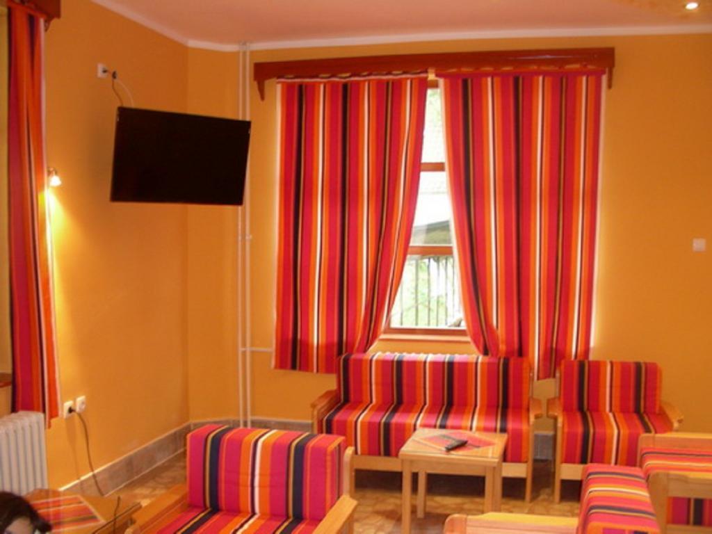 Guesthouse Smiljanic Slavkovica エクステリア 写真